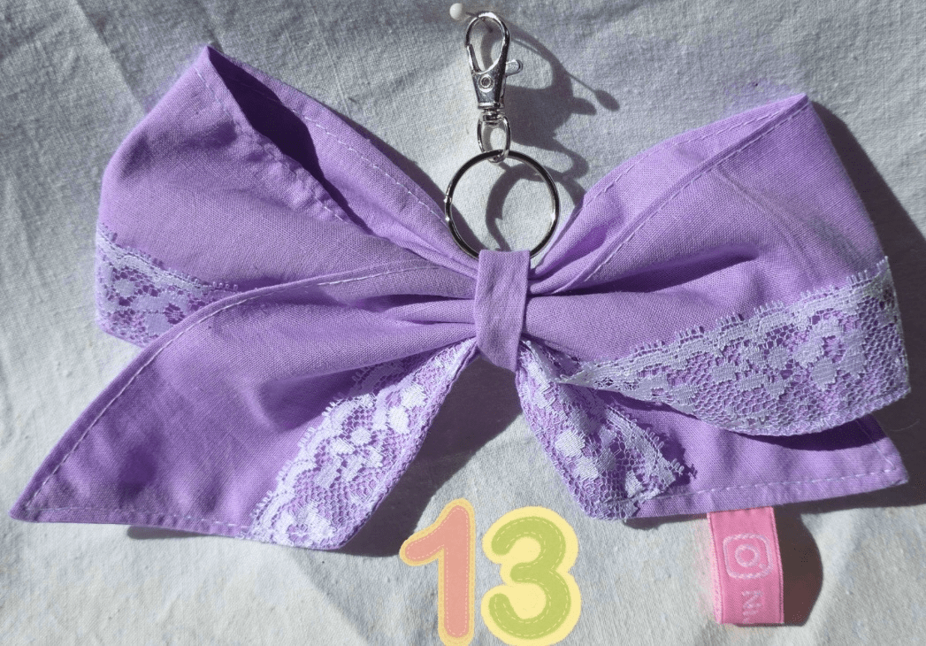 porte clé noeud tissu nauve fait main en France par Nijichou – Accessoire éco-responsable